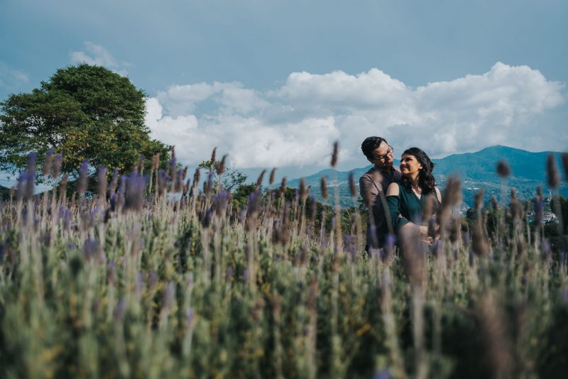 Preboda-Alejandro_Marielos-Jardines_de_Provenza-Antigua_Guatemala-bodas-juan-salazar-fotografo-Guatemala