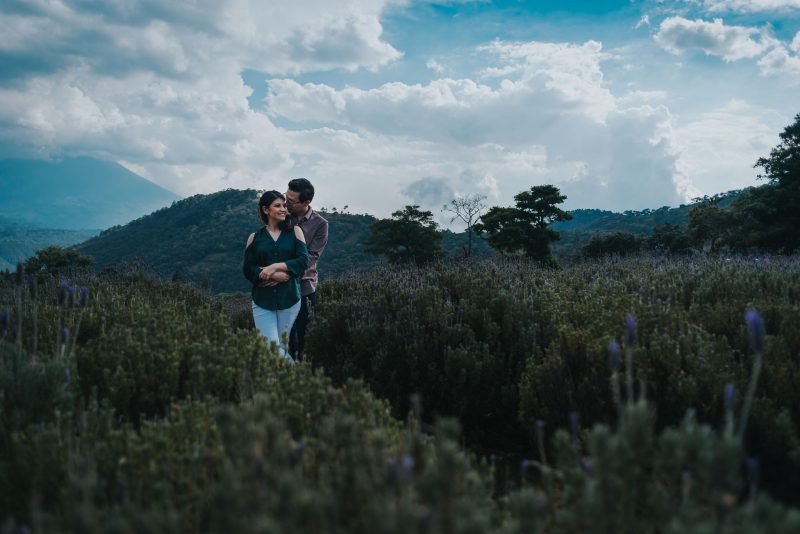 Preboda-Alejandro_Marielos-Jardines_de_Provenza-Antigua_Guatemala-bodas-juan-salazar-fotografo-Guatemala