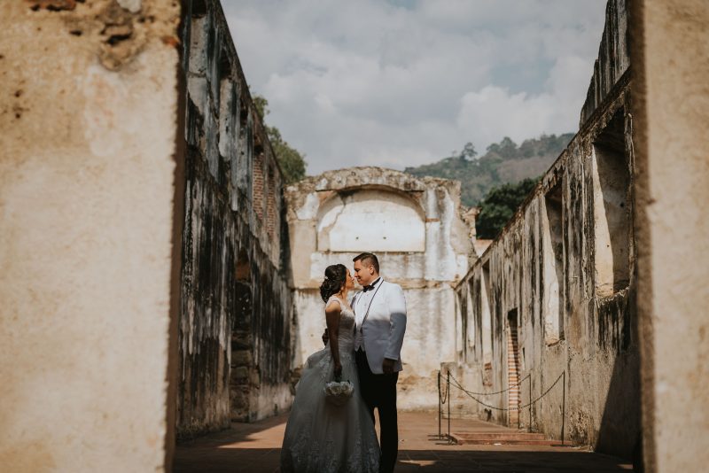 Sesion-Wedding-Maynor_Jessica-Convento_Santa_Clara-Antigua_Guatemala-bodas-juan-salazar-fotografo-Guatemala