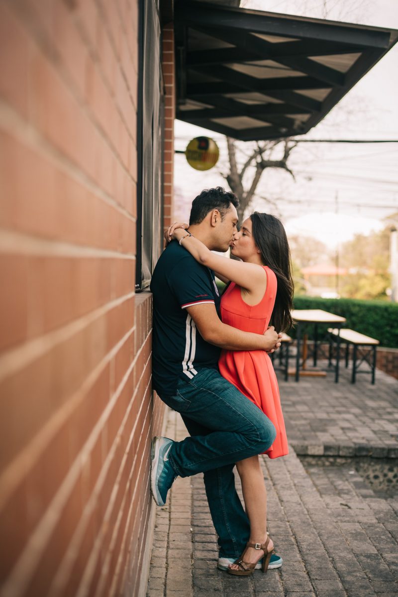 Pre-reboda-Guillermo_y_karen-4_grados_norte-Ciudad-bodas-juan-salazar-fotografo-Guatemala