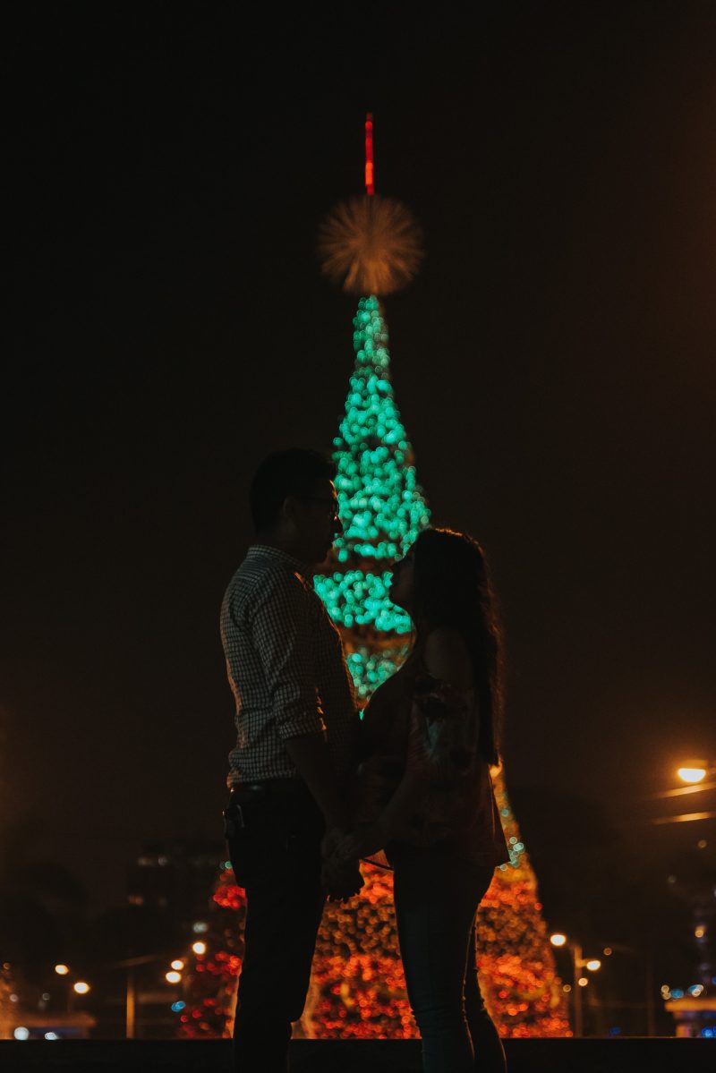 Pedida_de_mano-Engagement-Compromiso-Bodas_Juan_Salazar-Fotografo_de_bodas-Guatemala-Navidad-Arbol-Obelisco-Ciudad