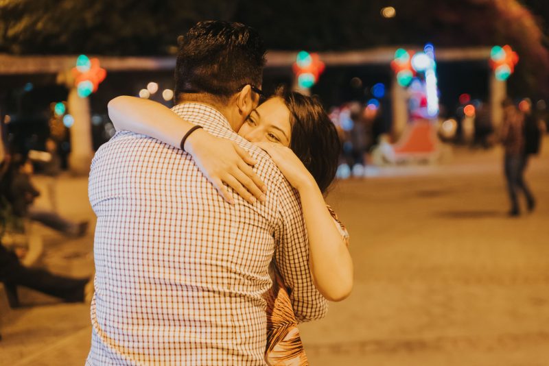 Pedida_de_mano-Engagement-Compromiso-Bodas_Juan_Salazar-Fotografo_de_bodas-Guatemala-Navidad-Arbol-Obelisco-Ciudad