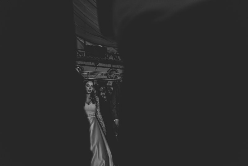 Boda-religiosa-Julio_y_Marella-bodas_Juan_Salazar-wedding-pareja-compromiso-wedding_day-boda-Guatemala-restaurante_el_adobe