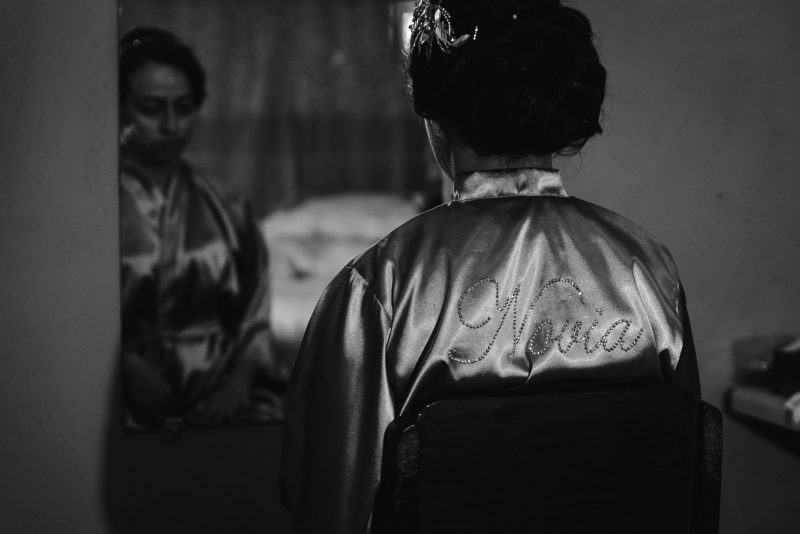 Boda-religiosa-Julio_y_Marella-bodas_Juan_Salazar-wedding-pareja-compromiso-wedding_day-boda-Guatemala-restaurante_el_adobe