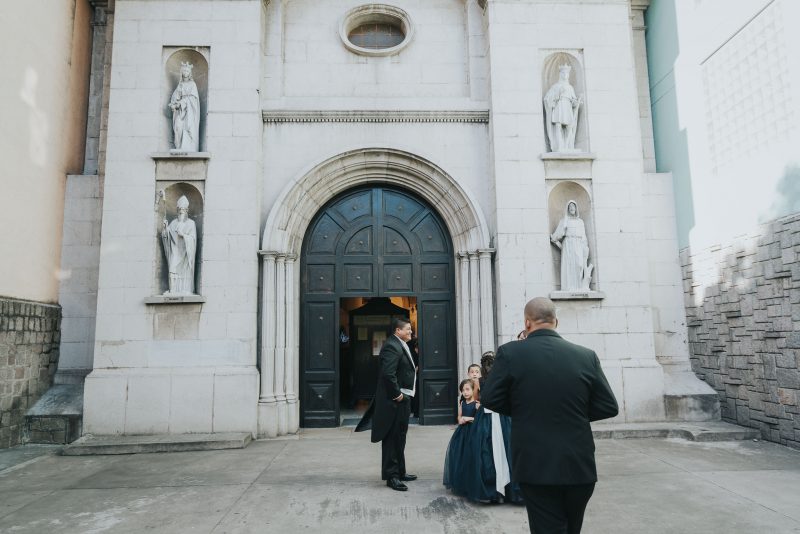 Boda-religiosa-Julio_y_Marella-bodas_Juan_Salazar-wedding-pareja-compromiso-wedding_day-boda-Guatemala-restaurante_el_adobe