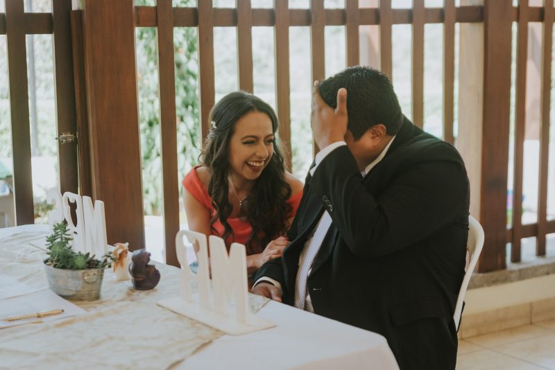 civil-Julio_y_Marella-bodas_Juan_Salazar-wedding-pareja-compromiso-wedding_day-boda