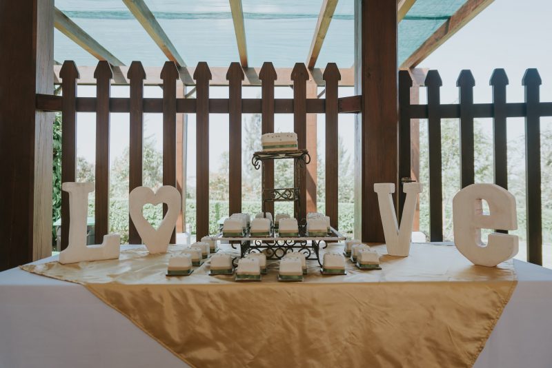 civil-Julio_y_Marella-bodas_Juan_Salazar-wedding-pareja-compromiso-wedding_day-boda