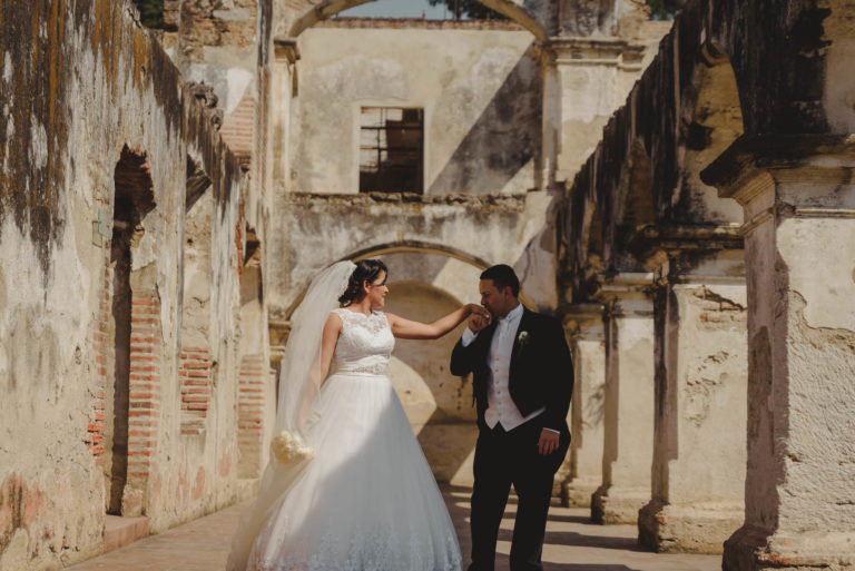 Boda-Claudina_Y_Brandon-Antigua_Guatemala-Convento-Santa_Clara-Ruina-Wedding-destination-bodas_juan_salazar-juansalazarphoto-Fotografo_de_bodas-Guatemala