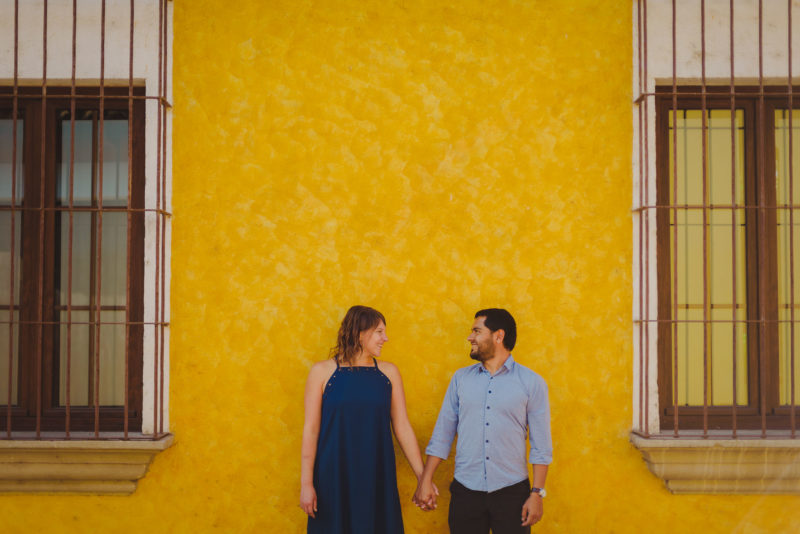 Compromiso-Oscar_Jessica-Pre-boda-engagement-photoshoot-couple-pareja-Bodas_Juan_Salazar-juansalazarphoto-Antigua_Guatemala-Destination_wedding