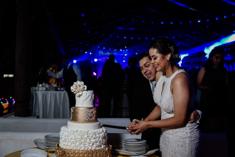 Boda-Mike_y_Yati-Antigua_Guatemala-La_Merced-Bodas_Juan_Salazar-fotografo-wedding-wedinguatemala-neocat