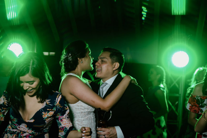 Boda-Mike_y_Yati-Antigua_Guatemala-La_Merced-Bodas_Juan_Salazar-fotografo-wedding-wedinguatemala-neocat