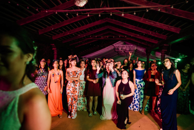 Boda-Mike_y_Yati-Antigua_Guatemala-La_Merced-Bodas_Juan_Salazar-fotografo-wedding-wedinguatemala-neocat