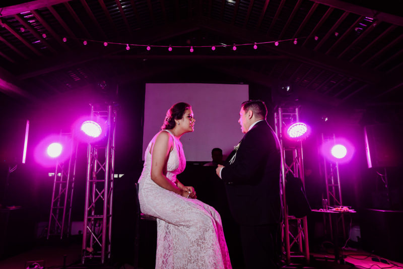 Boda-Mike_y_Yati-Antigua_Guatemala-La_Merced-Bodas_Juan_Salazar-fotografo-wedding-wedinguatemala-neocat