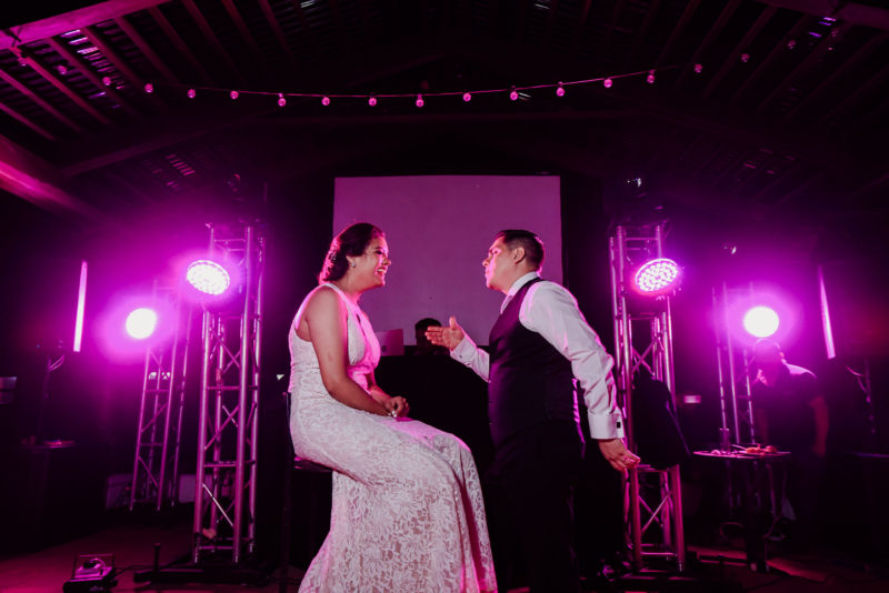 Boda-Mike_y_Yati-Antigua_Guatemala-La_Merced-Bodas_Juan_Salazar-fotografo-wedding-wedinguatemala-neocat