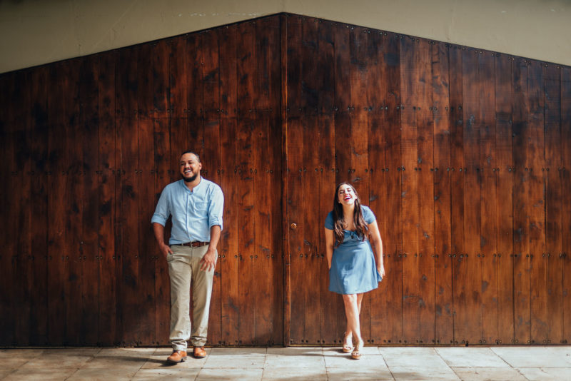 Alejandro_Y_Mariana-Engaged-photos-Jardin_El_Cerro-Bodas_Juan_Salazar-Guatemala-prewedding-save_the_date