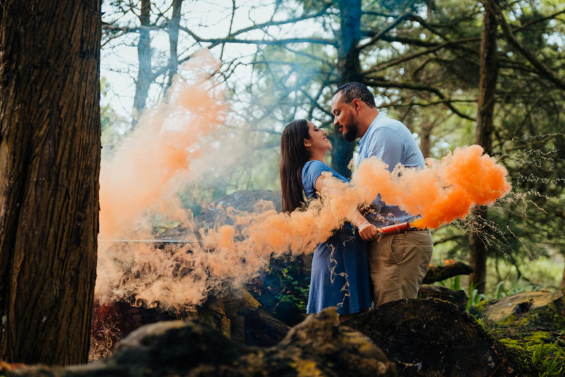 Alejandro_Y_Mariana-Engaged-photos-Jardin_El_Cerro-Bodas_Juan_Salazar-Guatemala-prewedding-save_the_date