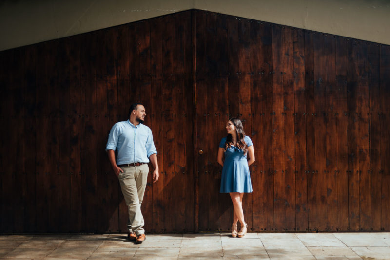 Alejandro_Y_Mariana-Engaged-photos-Jardin_El_Cerro-Bodas_Juan_Salazar-Guatemala-prewedding-save_the_date