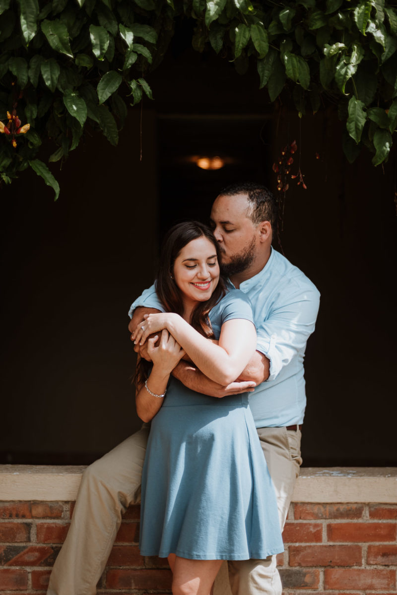 Alejandro_Y_Mariana-Engaged-photos-Jardin_El_Cerro-Bodas_Juan_Salazar-Guatemala-prewedding-save_the_date