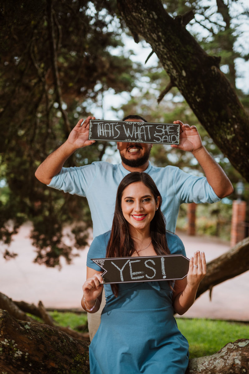 Alejandro_Y_Mariana-Engaged-photos-Jardin_El_Cerro-Bodas_Juan_Salazar-Guatemala-prewedding-save_the_date