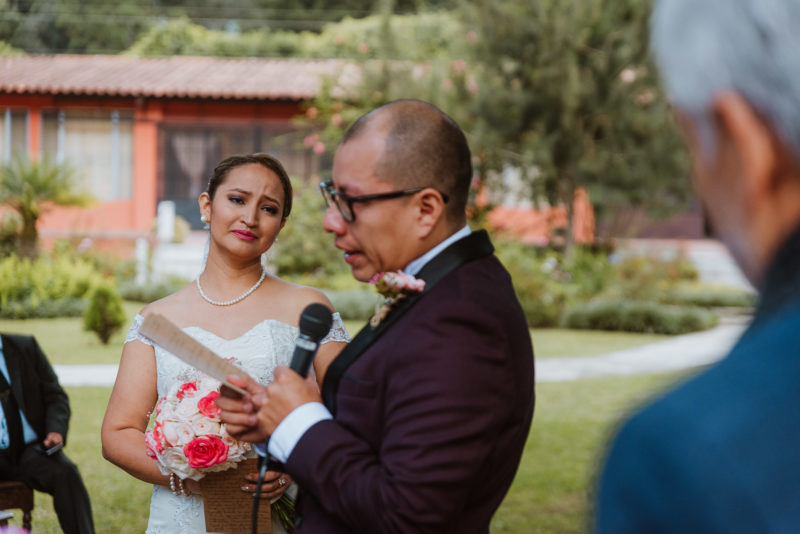 Boda-Marvin_Sheyra-elopement_wedding-family-Bodas_Juan_Salazar-Guatemala