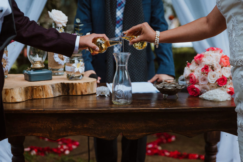 Boda-Marvin_Sheyra-elopement_wedding-family-Bodas_Juan_Salazar-Guatemala