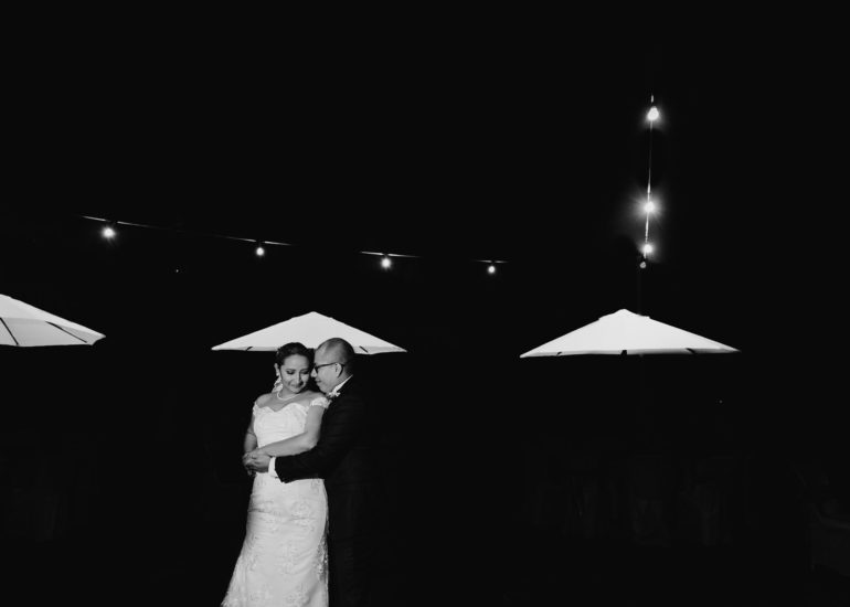 Boda-Marvin_Sheyra-elopement_wedding-family-Bodas_Juan_Salazar-Guatemala