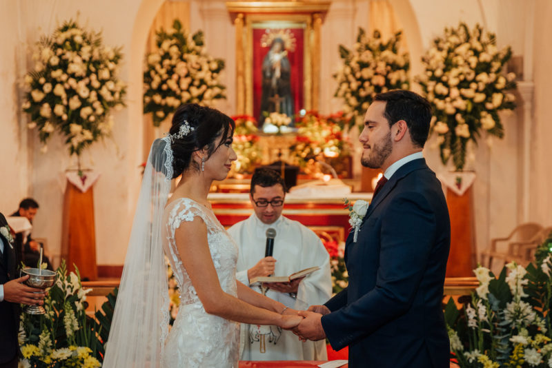 Vestido de novia, Boda en Guatemala, Fotografo Juan Salazar