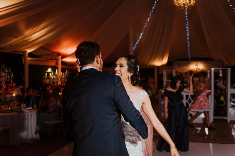Vestido de novia, Boda en Guatemala, Fotografo Juan Salazar