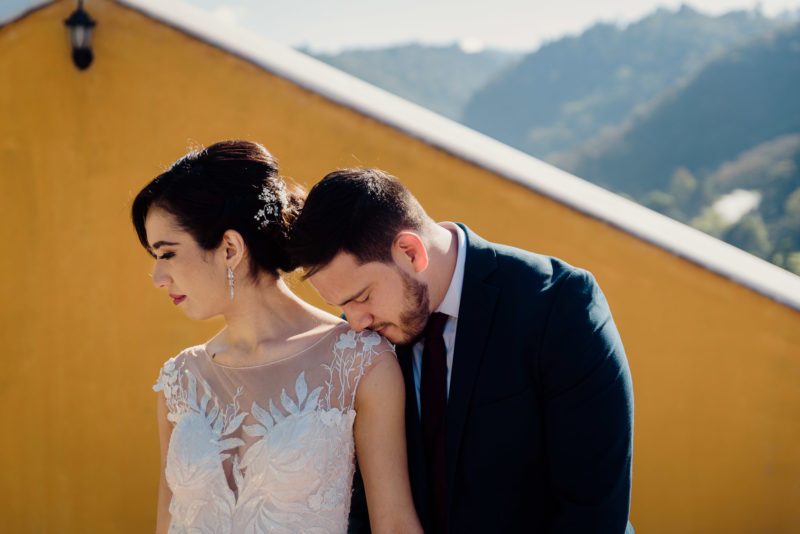 Fotografo de bodas Guatemala, Pareja en Antigua