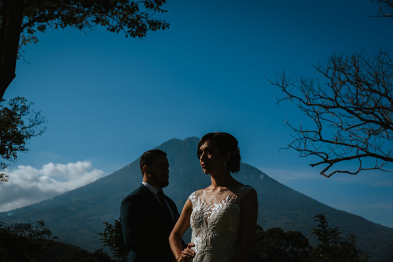 Fotografo de bodas Guatemala, Pareja en Antigua