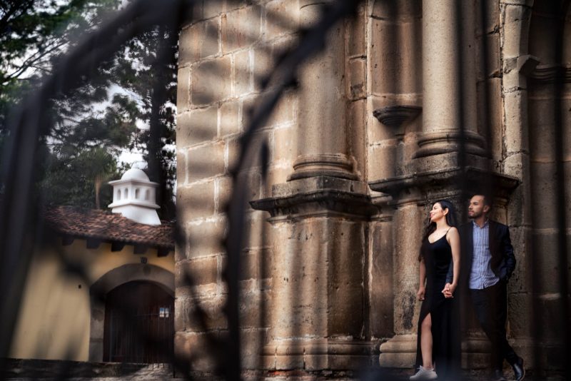 Pareja en Antigua Guatemala