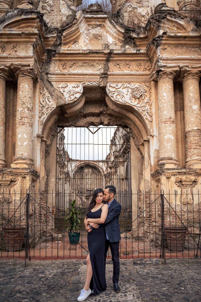 Pareja en Antigua Guatemala