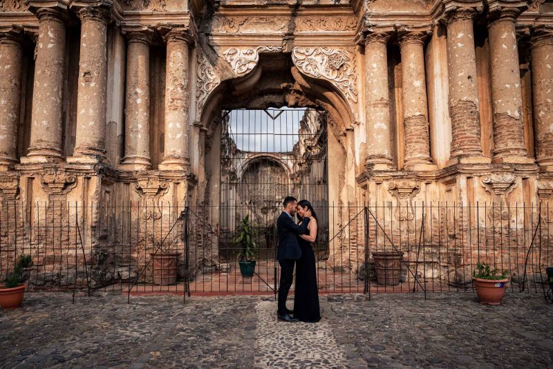 Pareja en Antigua Guatemala